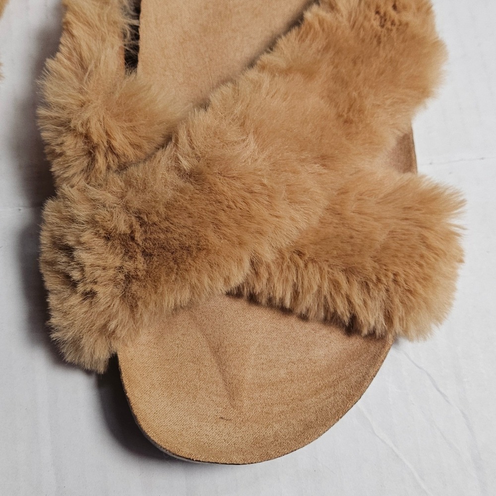 Mossimo Supply Co Bella Faux Fur Slides Tan Women's Size 7.5 Slip On Sandals New - Picture 7 of 12